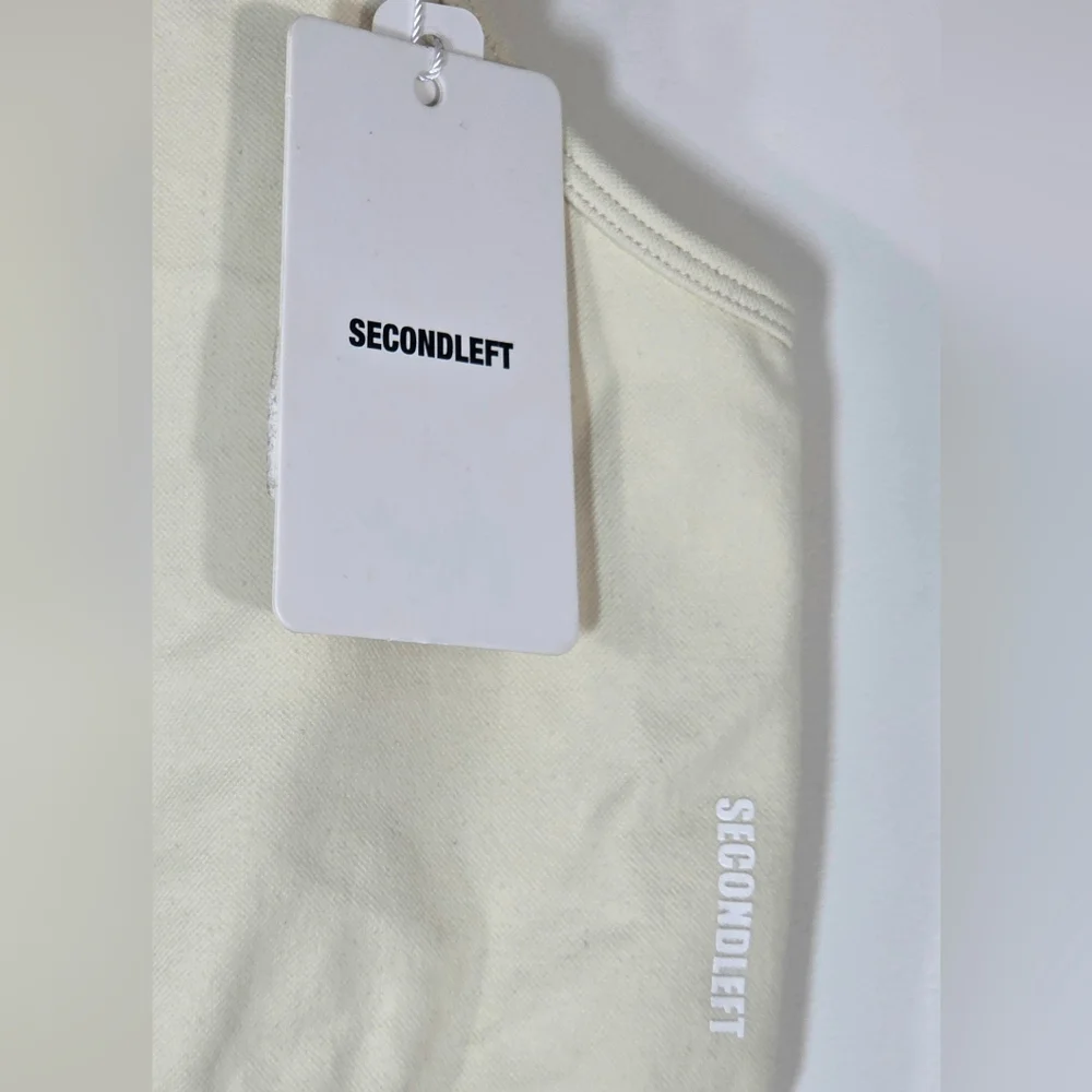 SECONDLEFT SEAMLESS CROPPED SINGLET TOP. - Picture 4 of 7